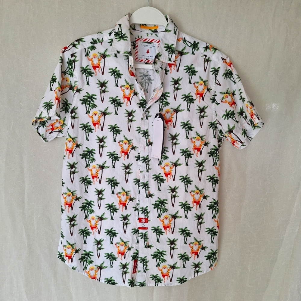 Denim & Flower Tropical Santa Collared Button-Down Men's Shirt